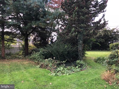 19 Wilson St, Reading, PA 19609 - photo 3