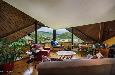 1400_Lions_Ridge_Loop_#2_02