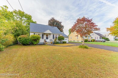 1116 Barber Dr, Schenectady, NY 12303 - photo 2