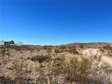 W Sacaton Ave, head west