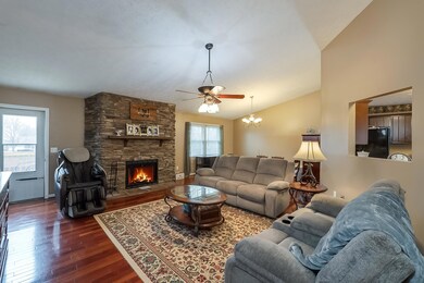 536 Sampson Dr, Frankfort, KY 40601 - photo 4