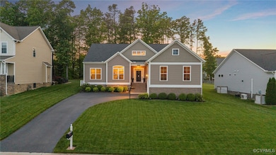 Craftsman inspired home with board and batten sidi