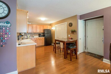 2413 W 54th St unit 7, Davenport, IA 52806 - photo 5