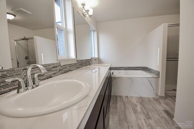 20778 Beaumont Dr, Bend, OR 97701 - photo 5