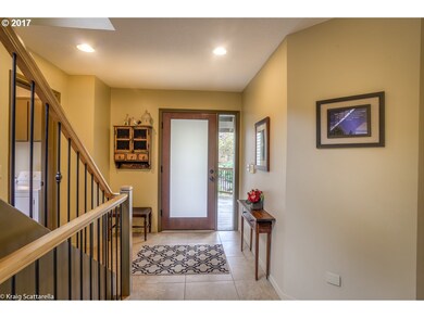 Entrance/Foyer