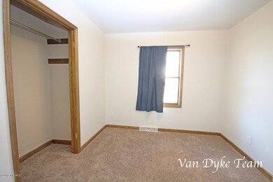 13464 Forest River Ct SE, Lowell, MI 49331 - photo 6