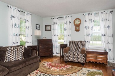 13 Thomas St, Rochester, NH 03867 - photo 3