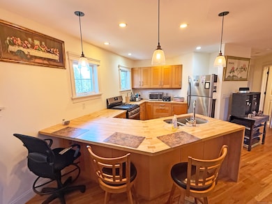 75 Maple St, Torrington, CT 06790 - photo 3