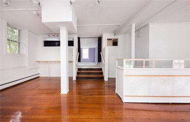 134 Spring St unit 1, Newport, RI 02840 - photo 3