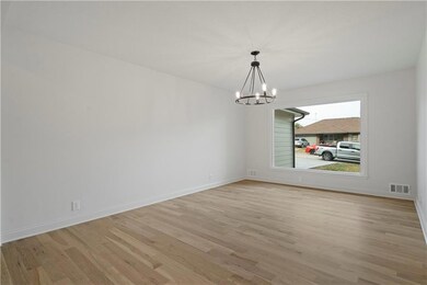 4219 E 104th St, Kansas City, MO 64137 - photo 5