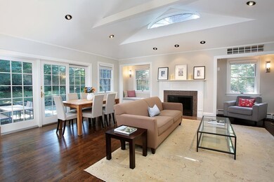 8 Hosmer Cir, West Newton, MA 02465 - photo 3