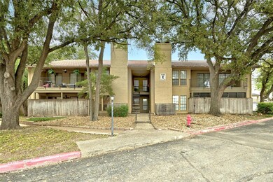 1202 Thorpe Ln unit 508, San Marcos, TX 78666 - photo 3