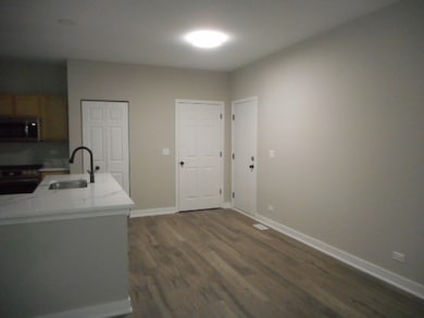 710 Timothy Ct unit 221, East Dundee, IL 60118 - photo 4