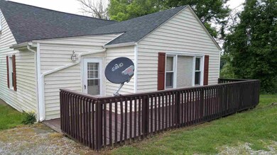 133 Upland Dr, Pulaski, VA 24301 - photo 2