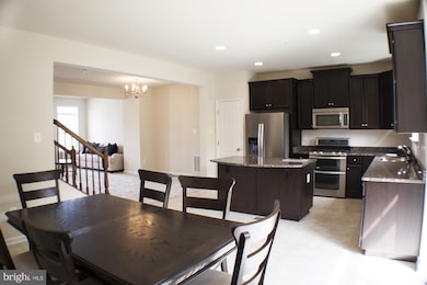 20237 Capital Ln, Hagerstown, MD 21742 - photo 6