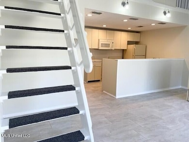 828 Oakleigh Ave unit 2, Gulfport, MS 39507 - photo 5