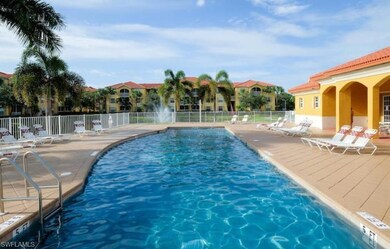 4105 Residence Dr unit 717, Fort Myers, FL 33901 - photo 3