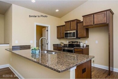 5620 Prairie Grass Dr, Johnston, IA 50131 - photo 4