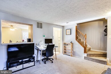 9606 Glendower Ct, Laurel, MD 20723 - photo 4