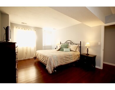 122 Tall Oaks Dr unit M, South Weymouth, MA 02190 - photo 6