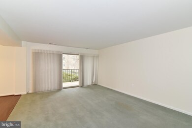 33 Canterbury Square unit 201, Alexandria, VA 22304 - photo 5