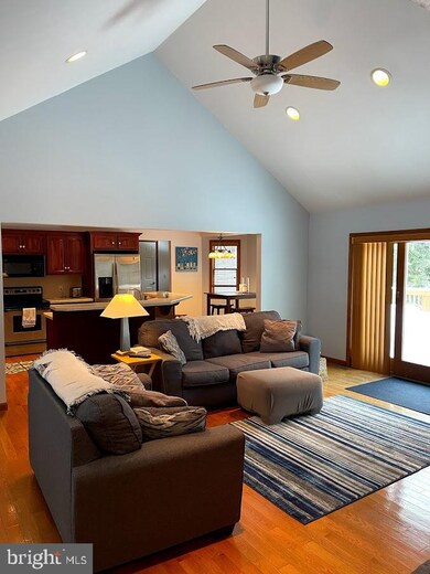 9 N Fairway Cir, Hazleton, PA 18202 - photo 4