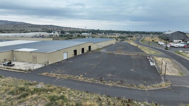 320 Snow Mountain Ave, Hines, OR 97738 - photo 3