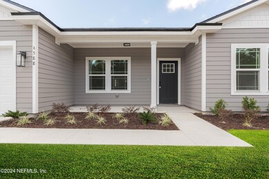 4588SE8thAveMelroseFL-24