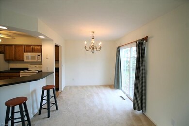 24600 Thicket Ln unit K26, Olmsted Falls, OH 44138 - photo 4