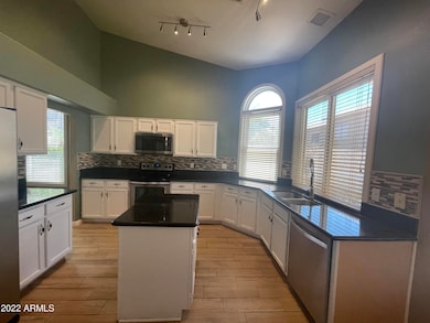 658 N Poplar Ct, Chandler, AZ 85226 - photo 3