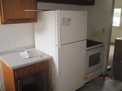 2113 Jethro Ave, Zion, IL 60099 - photo 7