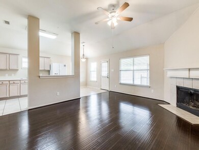 420 Windmill Dr, Lavon, TX 75166 - photo 3