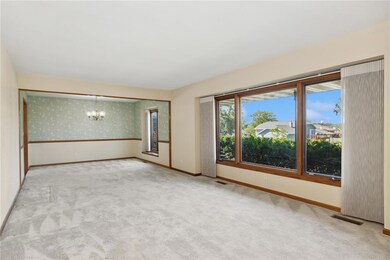 3801 1st Ave SW, Cedar Rapids, IA 52405 - photo 3