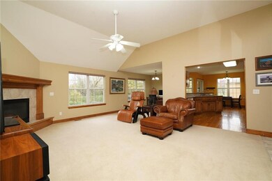 1719 Rolling Rock Rd, Raymore, MO 64083 - photo 5