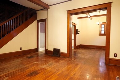 1162 SW Garfield Ave, Topeka, KS 66604 - photo 5