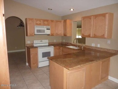 2823 E Hackamore Cir unit 42, Mesa, AZ 85213 - photo 3