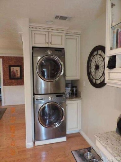 581 N Laurel Ave, Upland, CA 91786 - photo 7