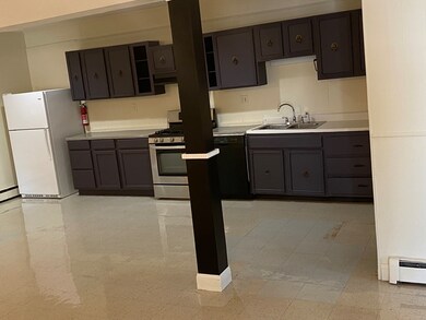 427 Child St unit 3, Warren, RI 02885 - photo 2