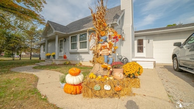 24834 West Rd, Flat Rock, MI 48134 - photo 2