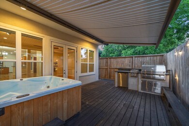 2413 Park St, Houston, TX 77019 - photo 2