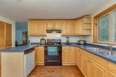 56 W Parish Rd, Concord, NH 03303 - photo 5