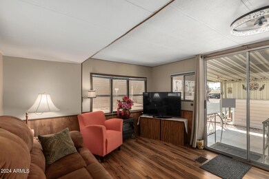 FURNITURE INCLUDED