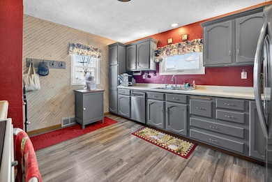 210 S John St, Kimberly, WI 54136 - photo 7