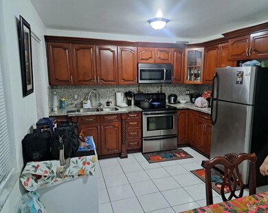 2496 W 5th Way, Hialeah, FL 33010 - photo 5
