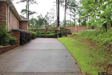 5614 5614 Cedar Hill Cir, Tyler, TX 75703 - photo 3