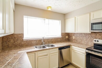 7342 Sonnet Glen Ln, Houston, TX 77095 - photo 6