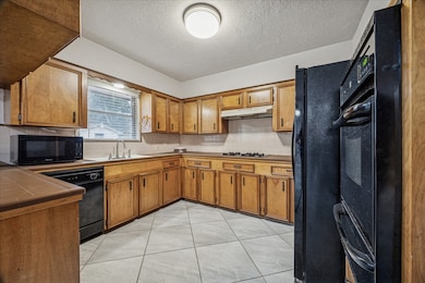 219 Hardy St, Bacliff, TX 77518 - photo 3