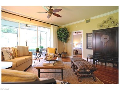 Living area to lanai