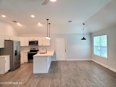 1978 Solomon St, Orange Park, FL 32073 - photo 4