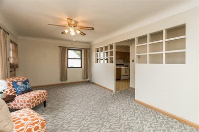 2230 Chandler St SW, Cedar Rapids, IA 52404 - photo 7